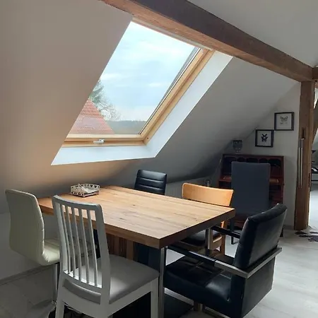 Daire Romantische Bauernhof, 100m2 Offenes Dachgeschoss *
