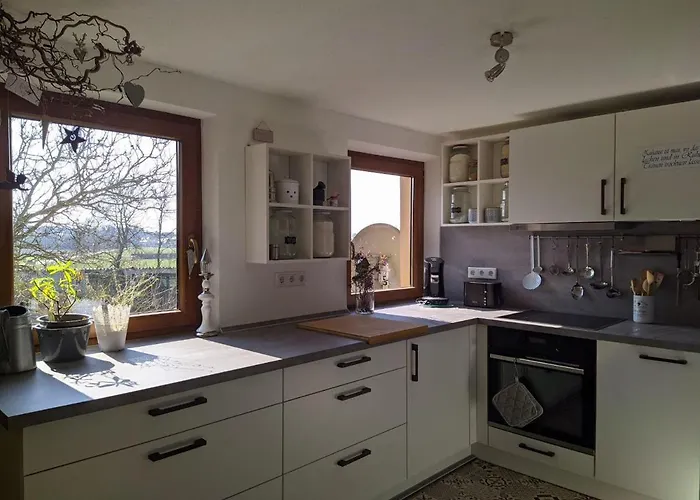 Romantische Bauernhof, 100m2 Offenes Dachgeschoss Apartment *
